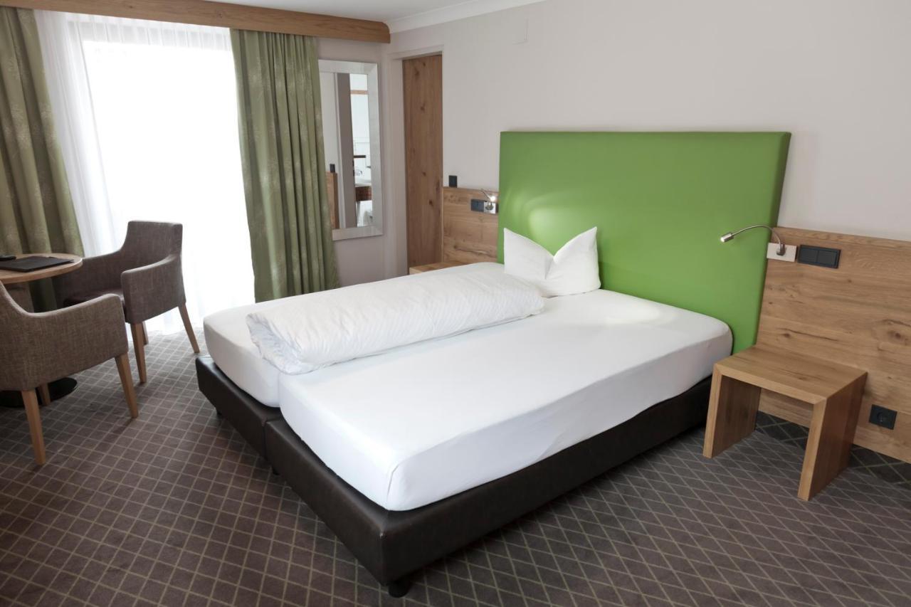 Hotel Mozart Landeck Habitación foto